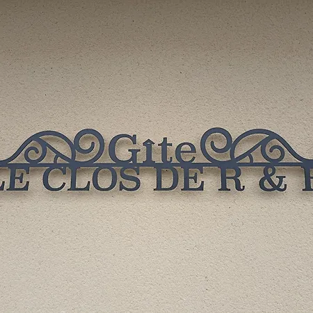 - Le Clos De R & R