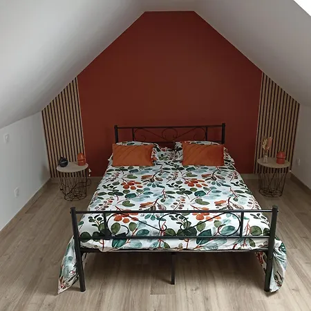 - Le Clos De R & R בית נופש Cambron