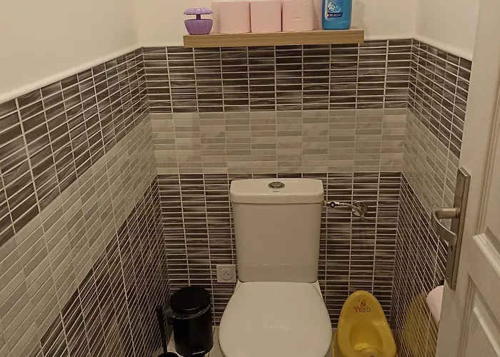 - Le Clos De R&r Hébergement de vacances Cambron